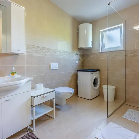 Mera Bribir (Primorje-Gorski Kotar)