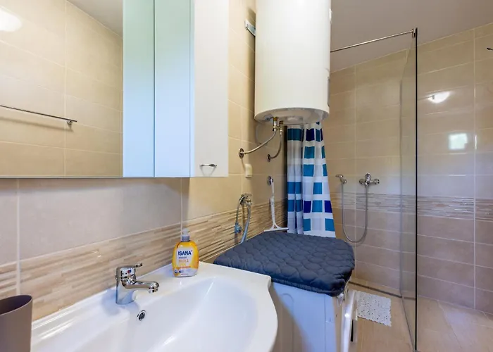 Mera Bribir (Primorje-Gorski Kotar)